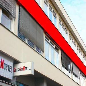 Hostel Check In, Berlin